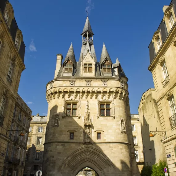 visite-guid-e-de-la-porte-cailhau-visiter-bordeaux